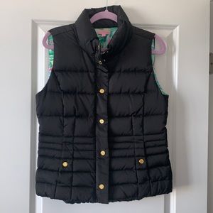 Lilly Pulitzer Puffer Vest - size Large - never worn but no tags